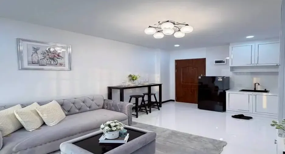For sale 1 bed condo in East Pattaya, Pattaya