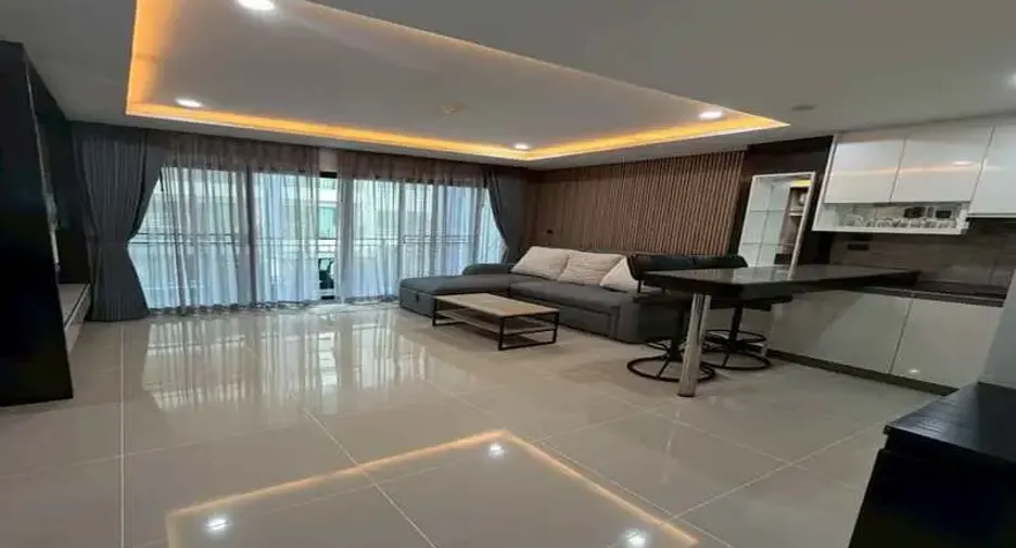 For sale 1 bed condo in East Pattaya, Pattaya