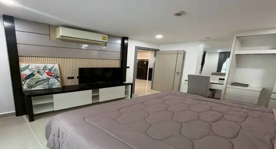 For sale 1 bed condo in East Pattaya, Pattaya