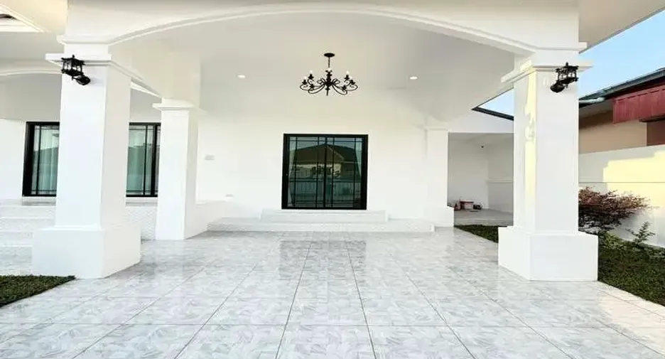 Villa en venta de 4 habitaciones en East Pattaya, Pattaya