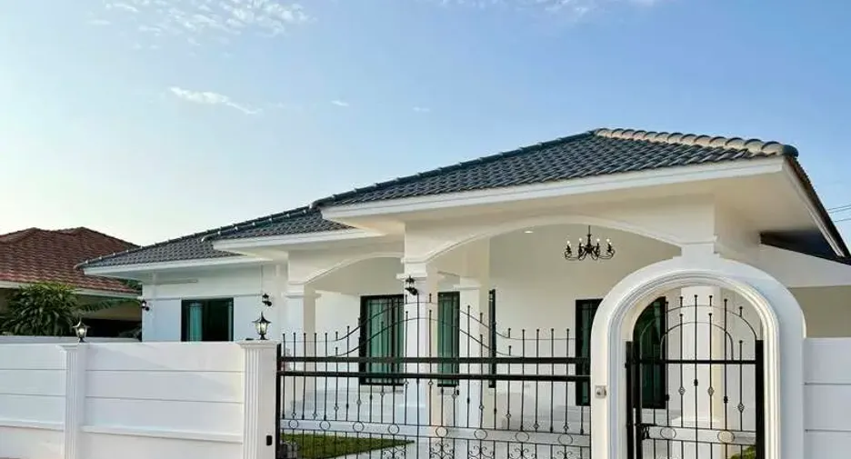 Villa en venta de 4 habitaciones en East Pattaya, Pattaya