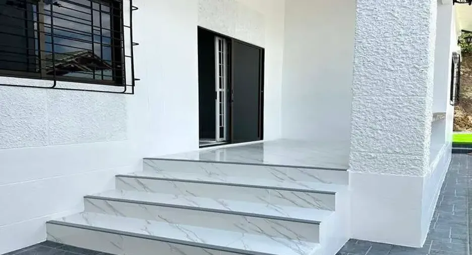 For sale 2 bedrooms house in East Pattaya, Pattaya