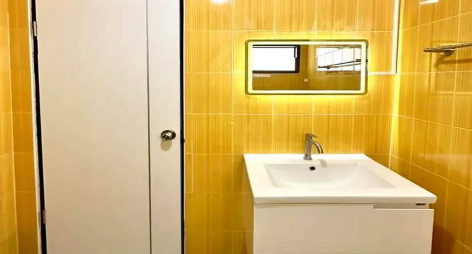For sale 2 bedrooms house in East Pattaya, Pattaya