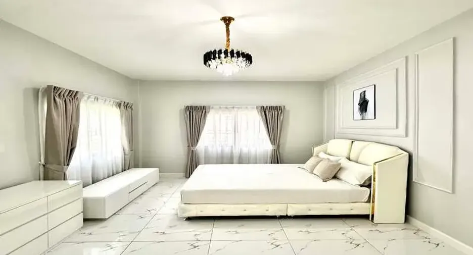 For sale 2 bedrooms house in East Pattaya, Pattaya