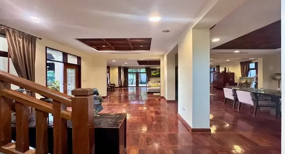 For rent 3 bedrooms villa in Sattahip, Chonburi