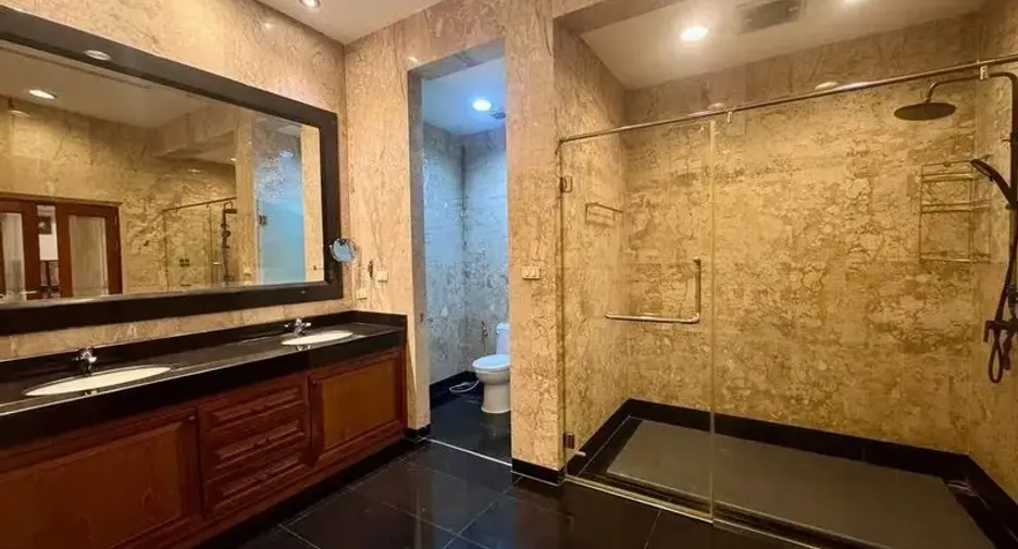 For rent 3 bedrooms villa in Sattahip, Chonburi