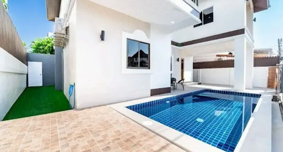 For sale 6 bedrooms villa in Bang Lamung, Chonburi