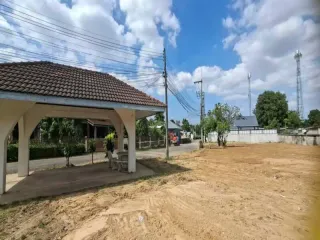 出售 土地 在 Bang Lamung, Chon Buri