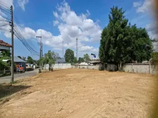 出售 土地 在 Bang Lamung, Chon Buri