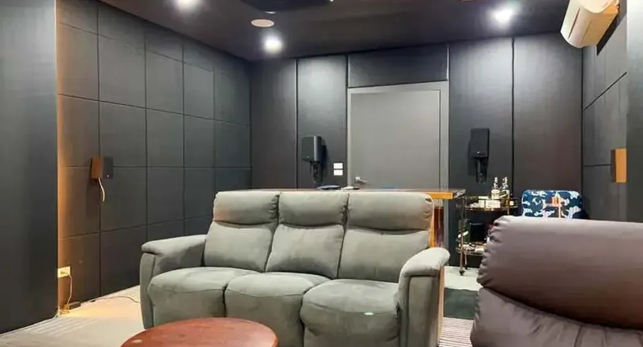 For sale 5 bedrooms townhouse in South Pattaya, Pattaya