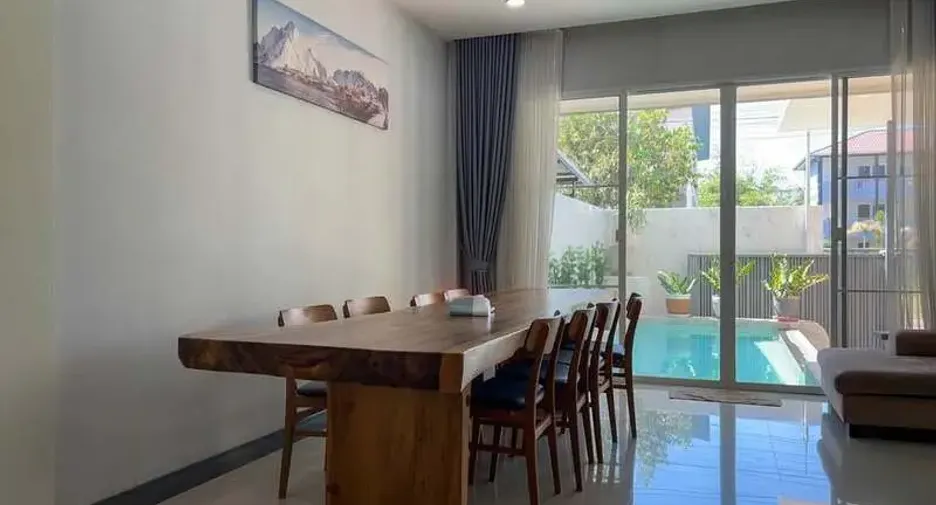For sale 5 bedrooms townhouse in South Pattaya, Pattaya