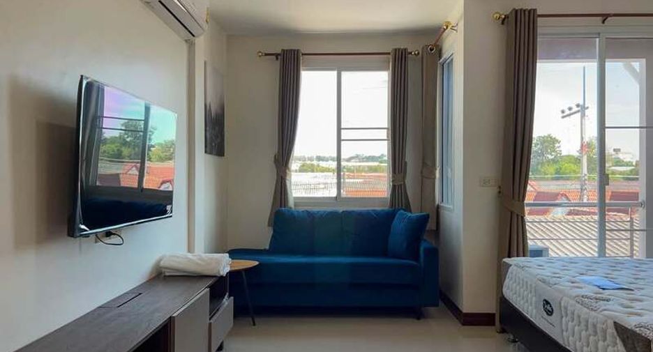 For sale 5 bedrooms townhouse in South Pattaya, Pattaya