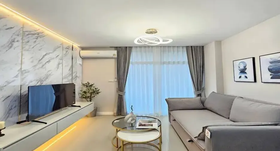 For sale 1 bed condo in East Pattaya, Pattaya