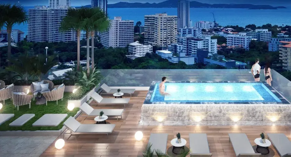 For sale 4 bedrooms condo in Pratumnak, Pattaya