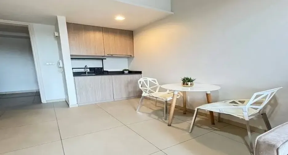 For sale 1 bed condo in Pratumnak, Pattaya