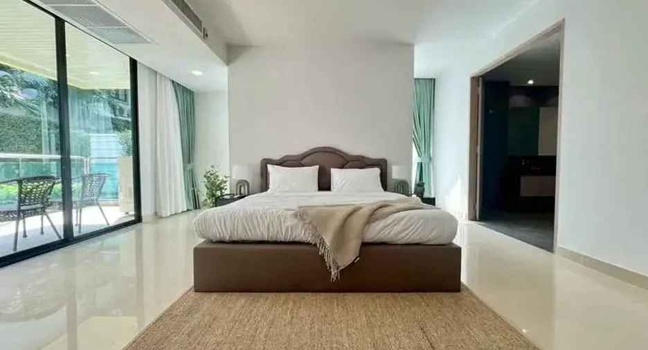 For sale 4 bedrooms condo in Jomtien, Pattaya
