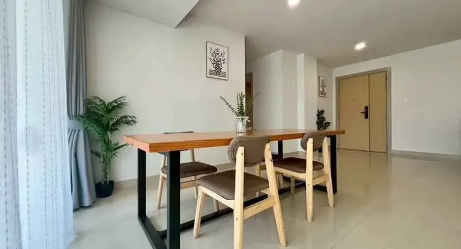 For sale 4 bedrooms condo in Jomtien, Pattaya