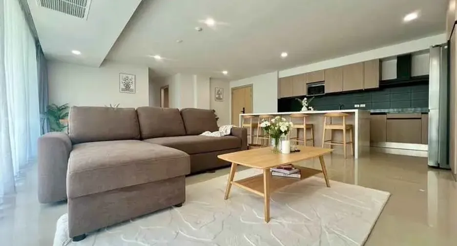 For sale 4 bedrooms condo in Jomtien, Pattaya