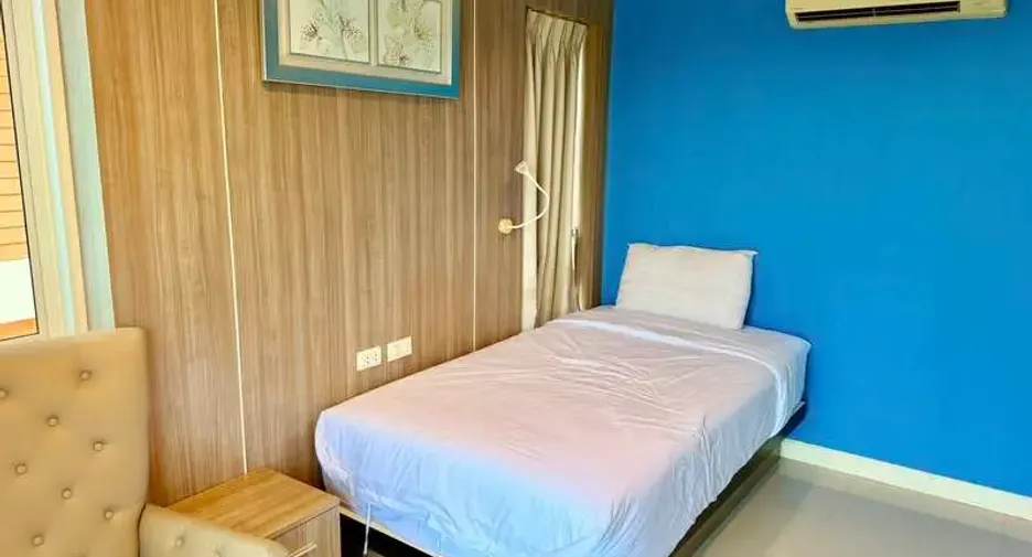For sale 4 bedrooms condo in Pratumnak, Pattaya