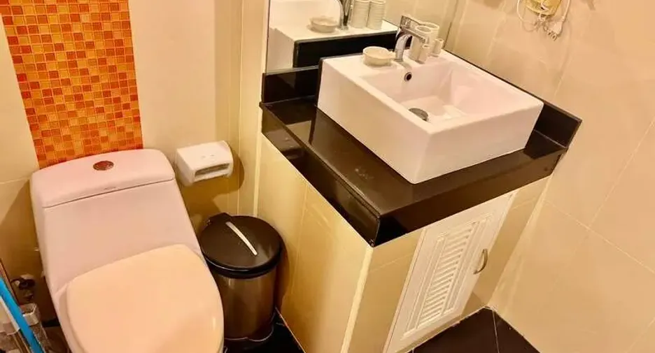 For sale 4 bedrooms condo in Pratumnak, Pattaya