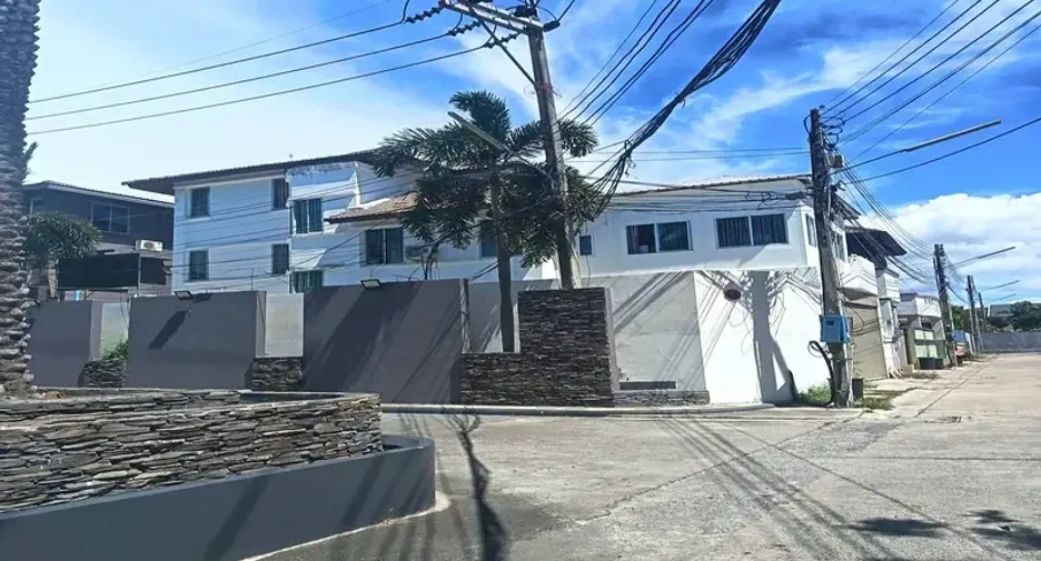 For sale 5 bedrooms house in East Pattaya, Pattaya