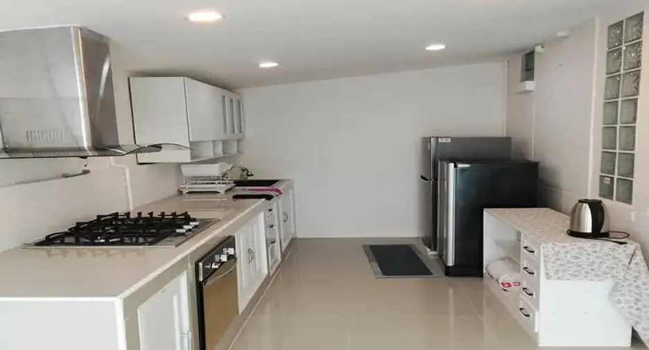 For sale 5 bedrooms house in East Pattaya, Pattaya