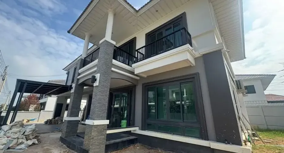 À vendre 4 chambres maison à Bang Lamung, Chonburi