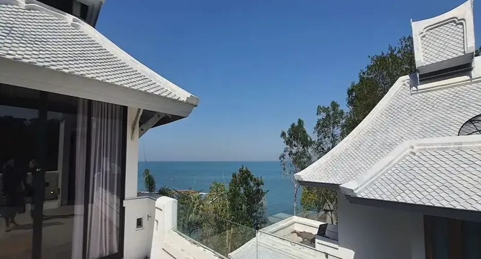 For sale 5 bedrooms villa in Central Pattaya, Pattaya