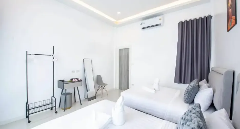 À vendre 5 chambres villa à Huay Yai, Pattaya
