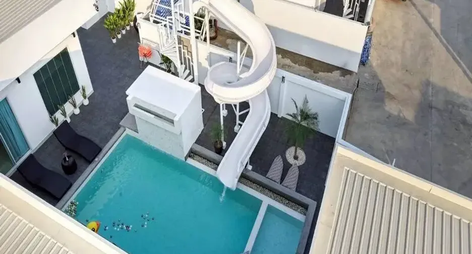 À vendre 5 chambres villa à Huay Yai, Pattaya