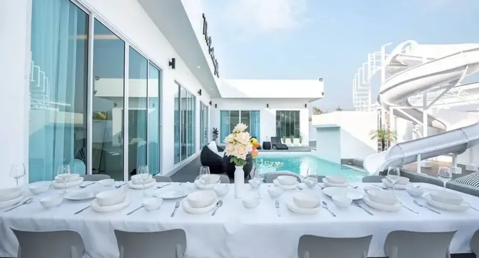 À vendre 5 chambres villa à Huay Yai, Pattaya
