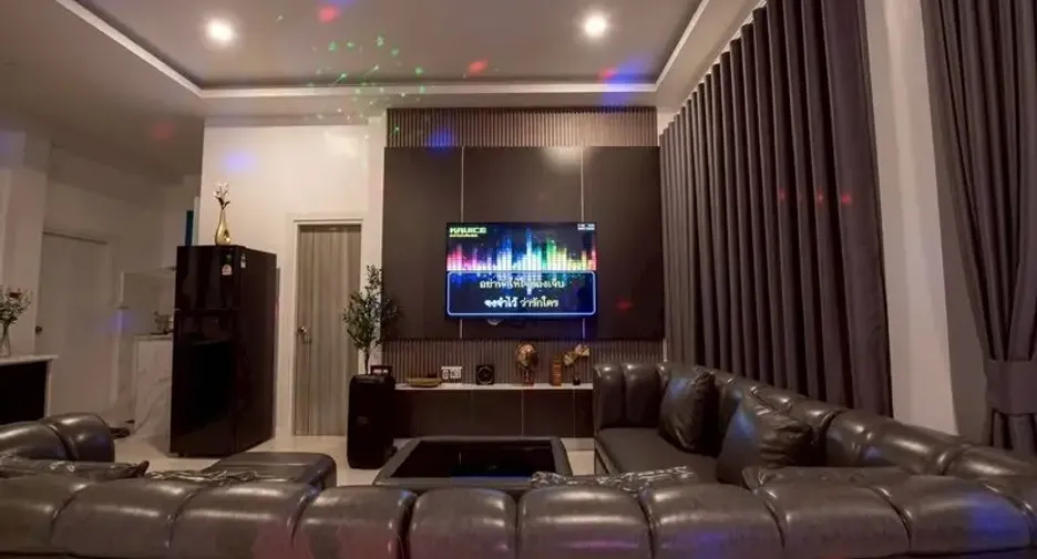 À vendre 5 chambres villa à Huay Yai, Pattaya