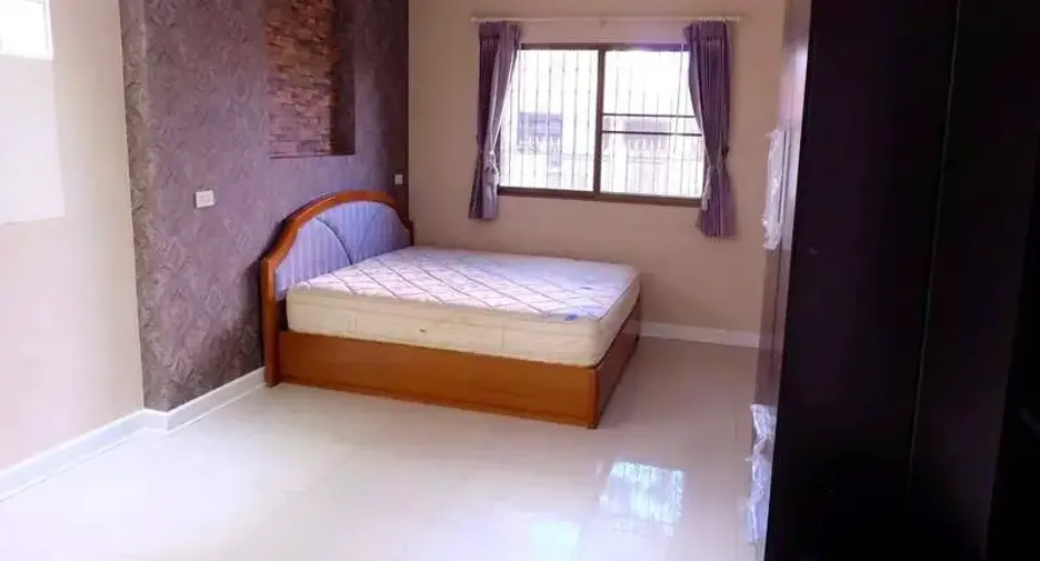 For sale 3 bedrooms house in East Pattaya, Pattaya