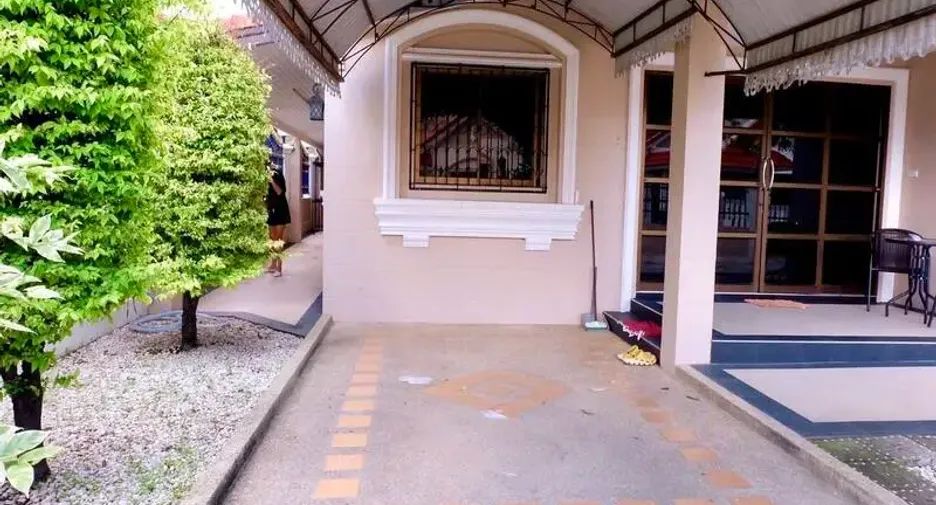 For sale 3 bedrooms house in East Pattaya, Pattaya