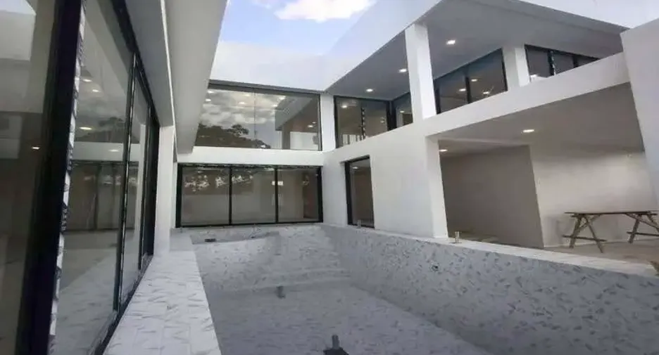 For sale 5 bedrooms house in Jomtien, Pattaya