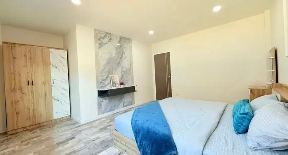 For sale 3 bedrooms townhouse in East Pattaya, Pattaya