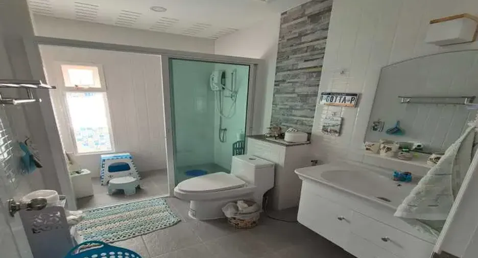 For sale 3 bedrooms house in Bang Lamung, Chonburi