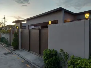 Villa en venta de 2 habitaciones en Bang Lamung, Chonburi