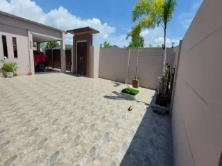 Villa en venta de 2 habitaciones en Bang Lamung, Chonburi