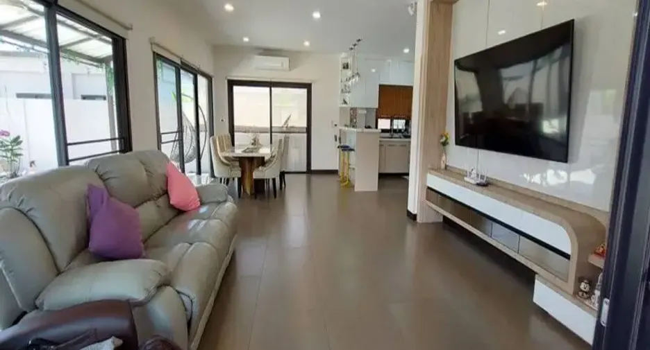 For sale 2 bedrooms villa in Huay Yai, Pattaya
