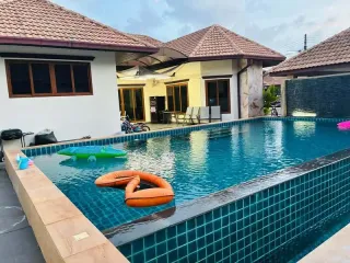 For sale 3 ベッドルーム villa in Bang Lamung, Chonburi