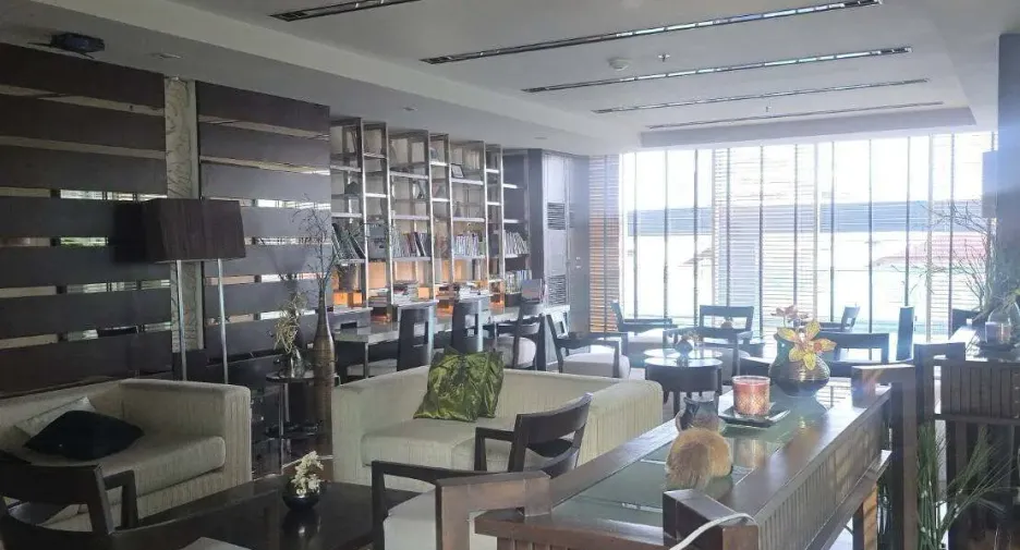 For sale 1 bed condo in Huai Khwang, Bangkok