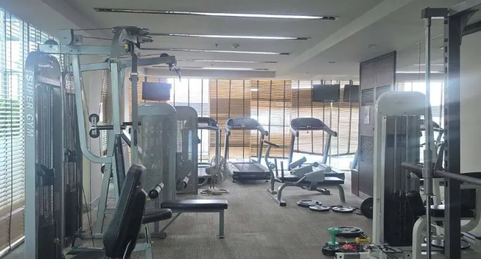 For sale 1 bed condo in Huai Khwang, Bangkok