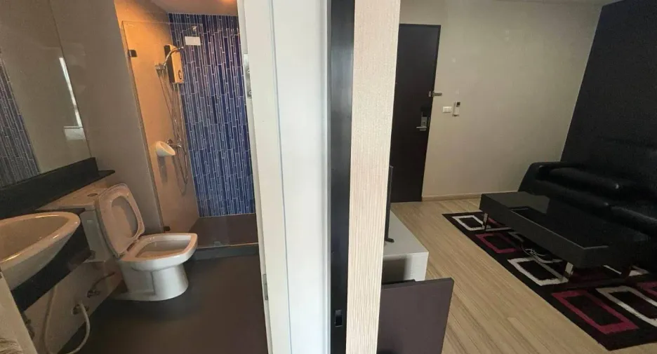 For rent and for sale 1 bed condo in Phra Khanong, Bangkok