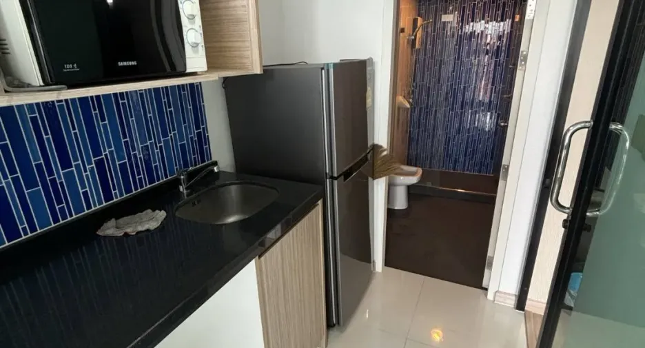 For rent and for sale 1 bed condo in Phra Khanong, Bangkok