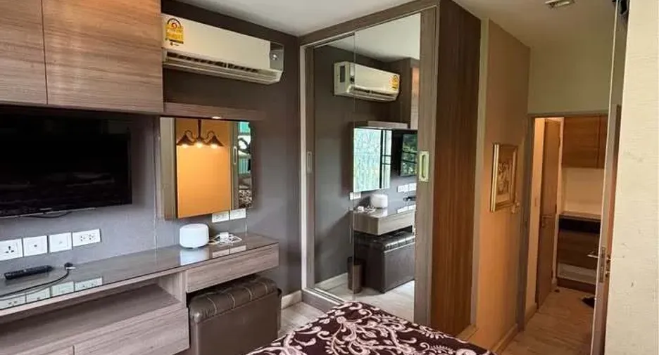 For rent 1 bed condo in Phra Khanong, Bangkok