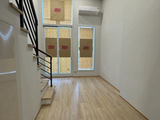 Wohnung zur Miete mit Studio in Bang Rak, Bangkok
