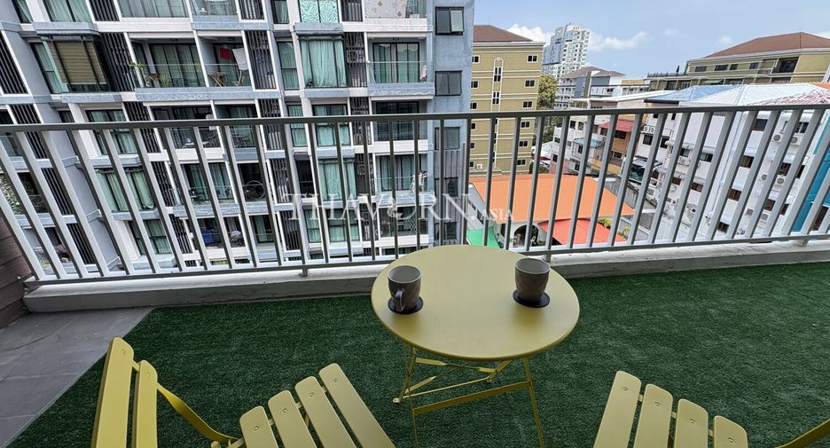 For sale 2 bedrooms condo in Pratumnak, Pattaya