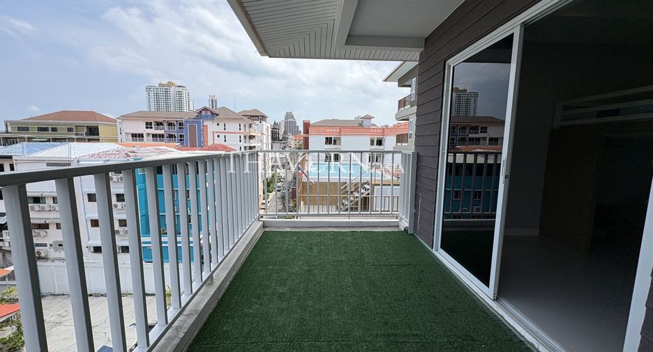 For sale 2 bedrooms condo in Pratumnak, Pattaya