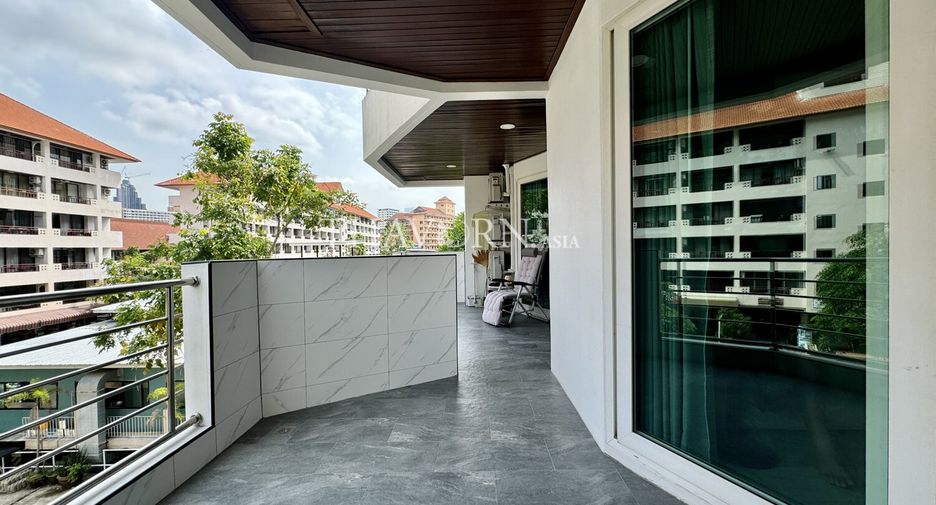 À vendre 2 chambres condo à Jomtien, Pattaya
